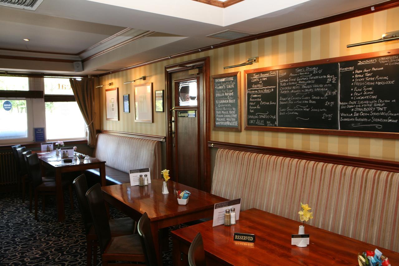 The Waterhouse Inn 巴洛赫 外观 照片